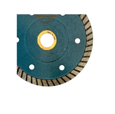 230040082 (2)